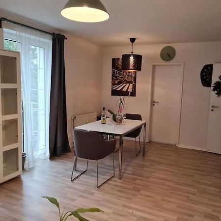 Gemuetliche & Ruhige Unterkunft Erftstadt Buitenkant foto
