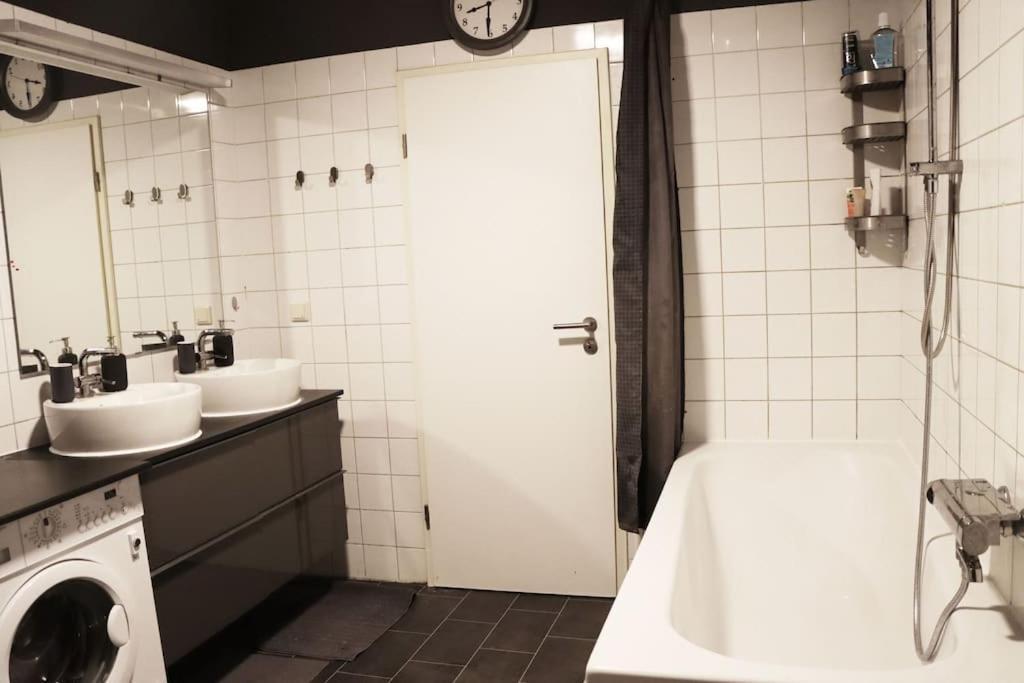 Gemuetliche & Ruhige Unterkunft Erftstadt Buitenkant foto
